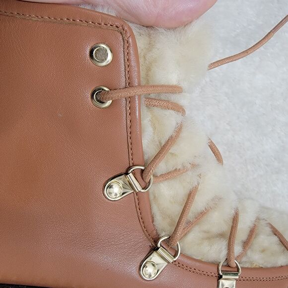 Cecelia New York Trekker Boot with Genuine Shearling Trim Sz 7 EUC Combat Chunky - Picture 6 of 14